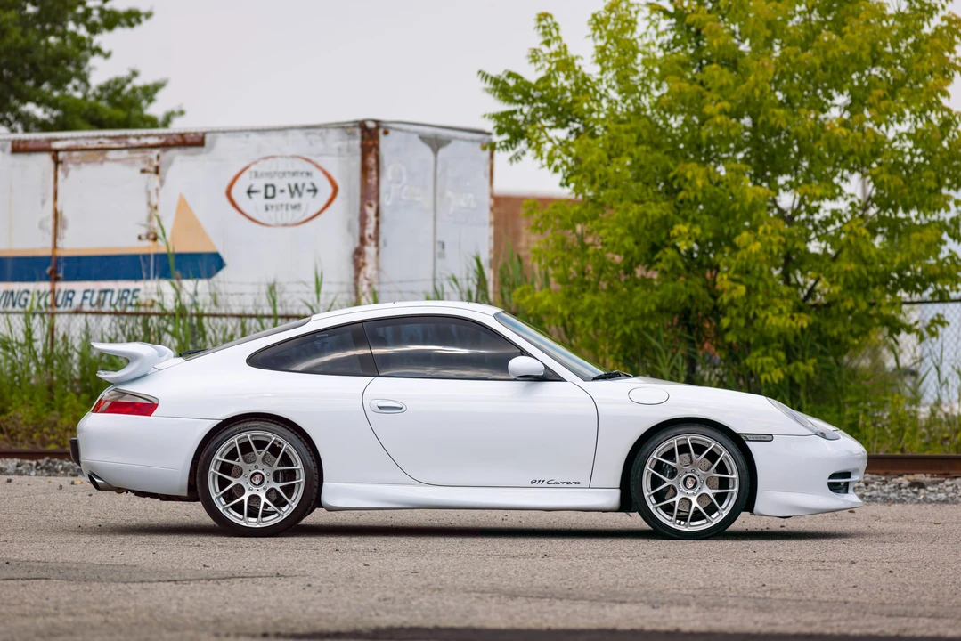 1999 Porsche 996 Carrera - Image 17 of 31