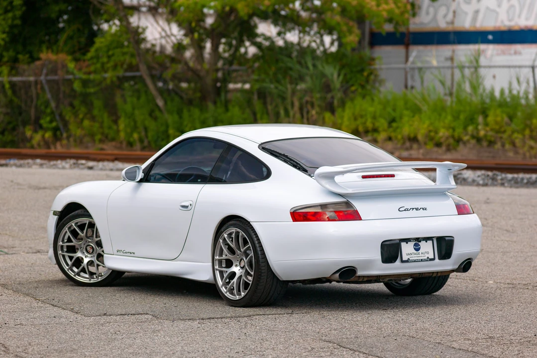 1999 Porsche 996 Carrera - Image 9 of 31