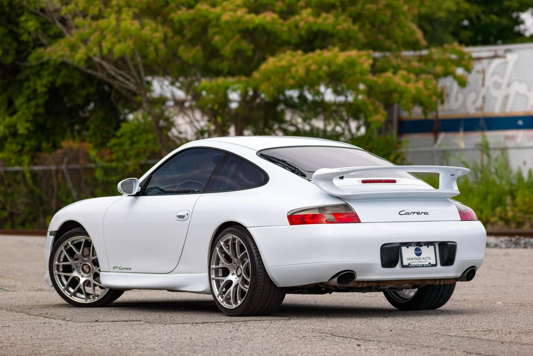 1999 Porsche 996 Carrera - Image 10 of 31