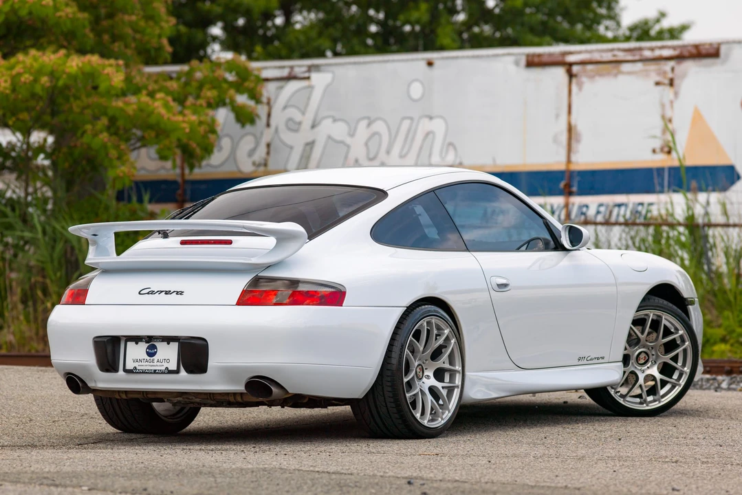 1999 Porsche 996 Carrera - Image 13 of 31
