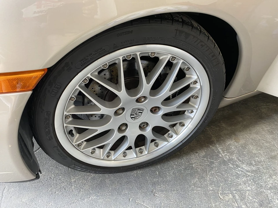 1999 Porsche 996 Carrera - Image 30 of 31
