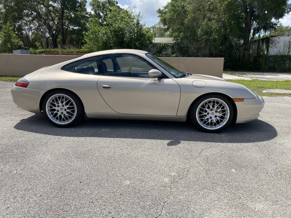 1999 Porsche 996 Carrera - Image 9 of 31