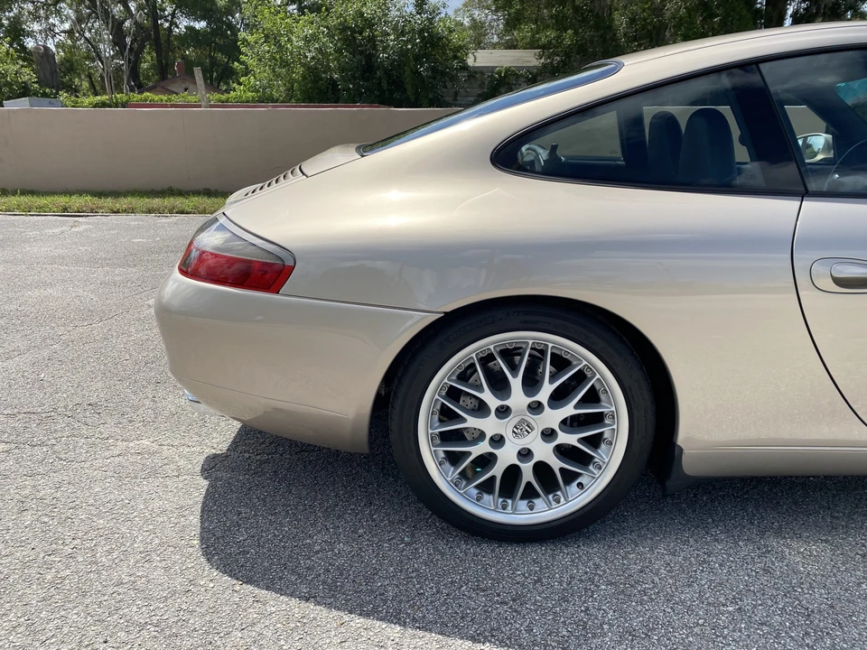 1999 Porsche 996 Carrera - Image 22 of 31