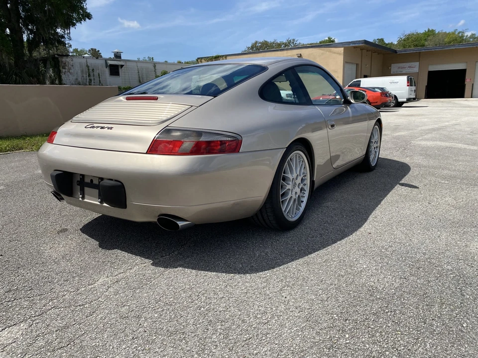 1999 Porsche 996 Carrera - Image 10 of 31