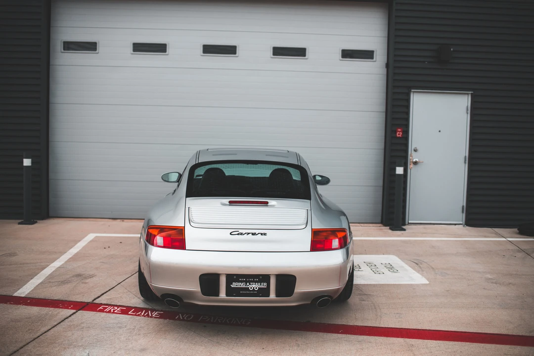 1999 Porsche 996 Carrera - Image 22 of 31