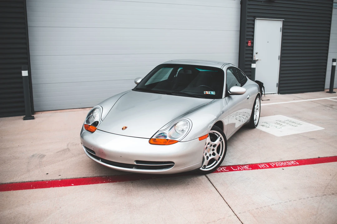 1999 Porsche 996 Carrera - Image 7 of 31