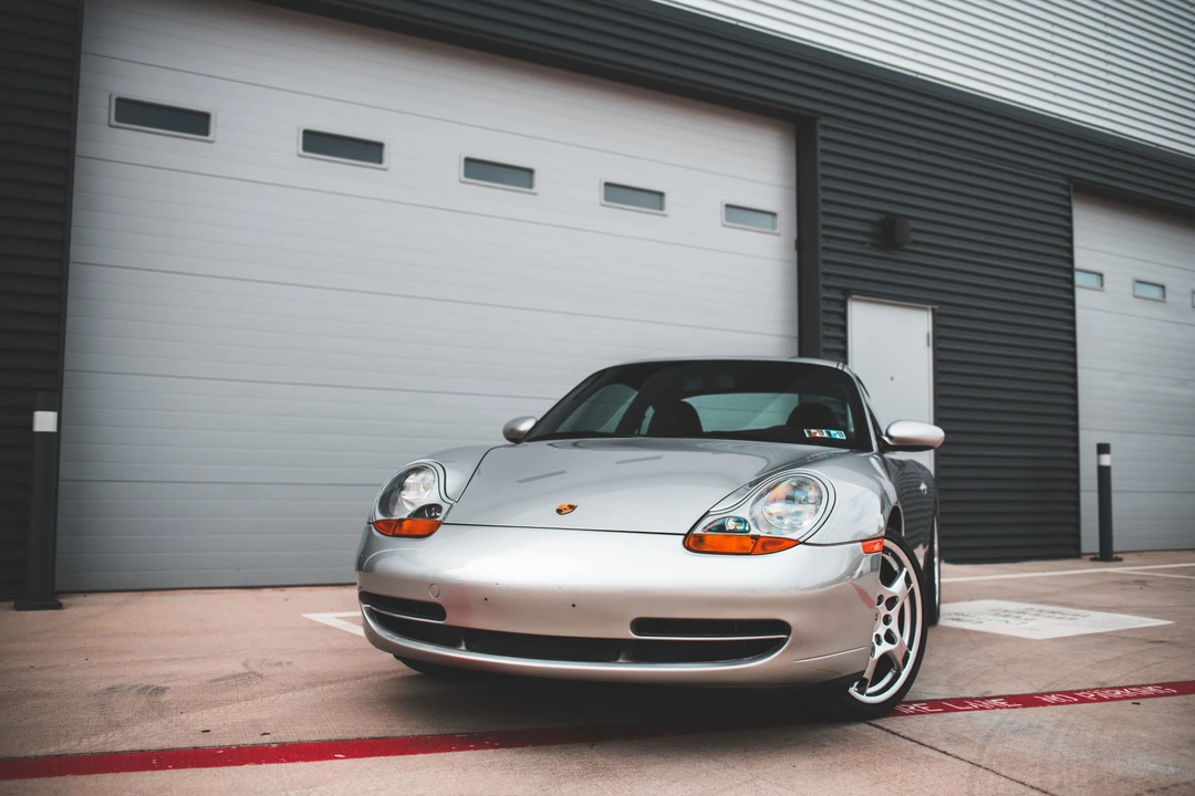 1999 Porsche 996 Carrera - Image 10 of 31