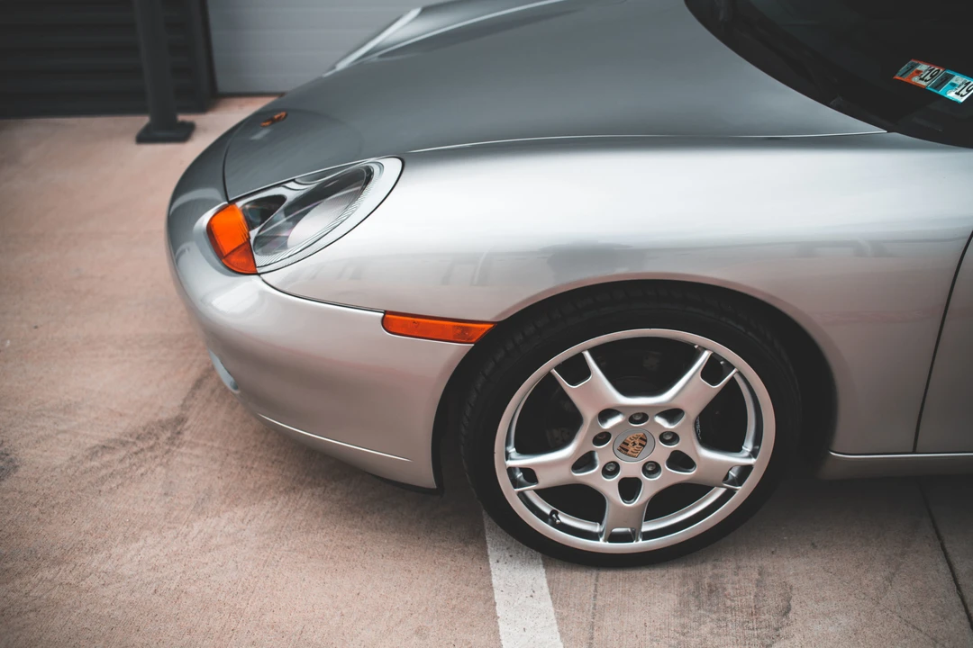 1999 Porsche 996 Carrera - Image 29 of 31