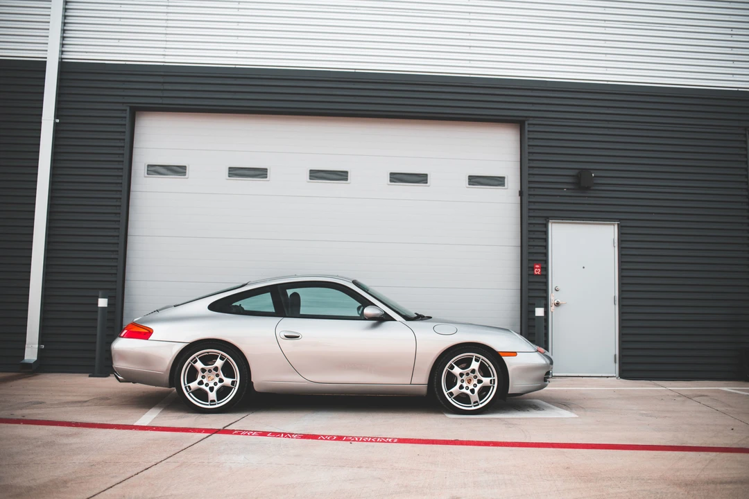 1999 Porsche 996 Carrera - Image 18 of 31