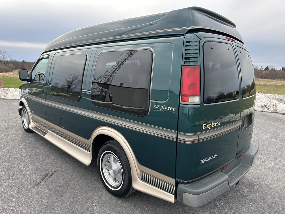 2000 GMC Savana - Image 24 of 31