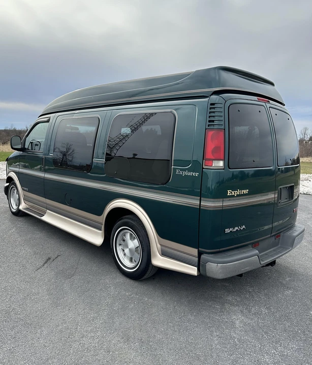 2000 GMC Savana - Image 23 of 31