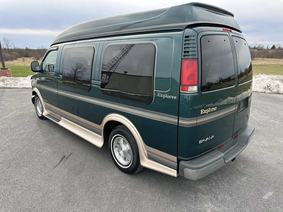 2000 GMC Savana - Image 22 of 31