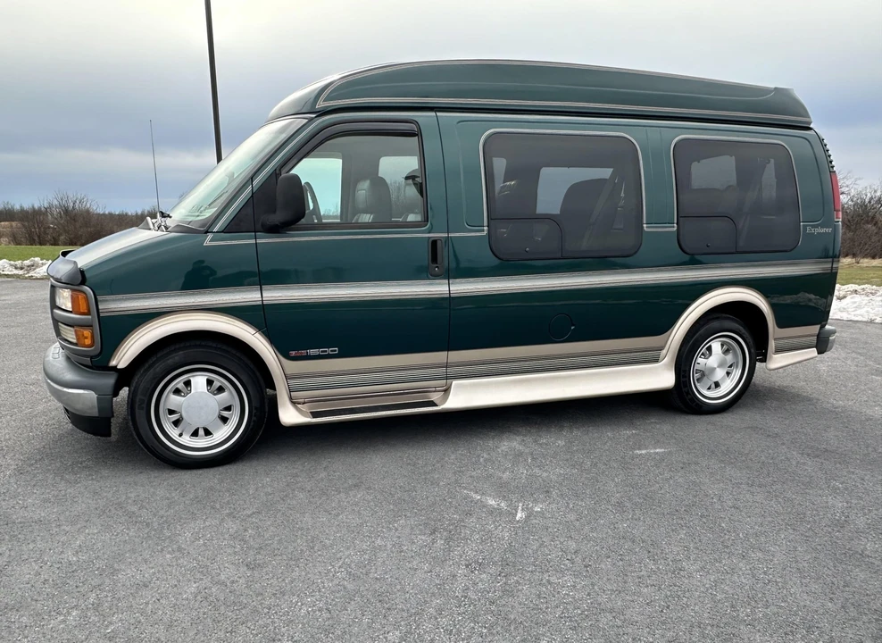 2000 GMC Savana - Image 17 of 31