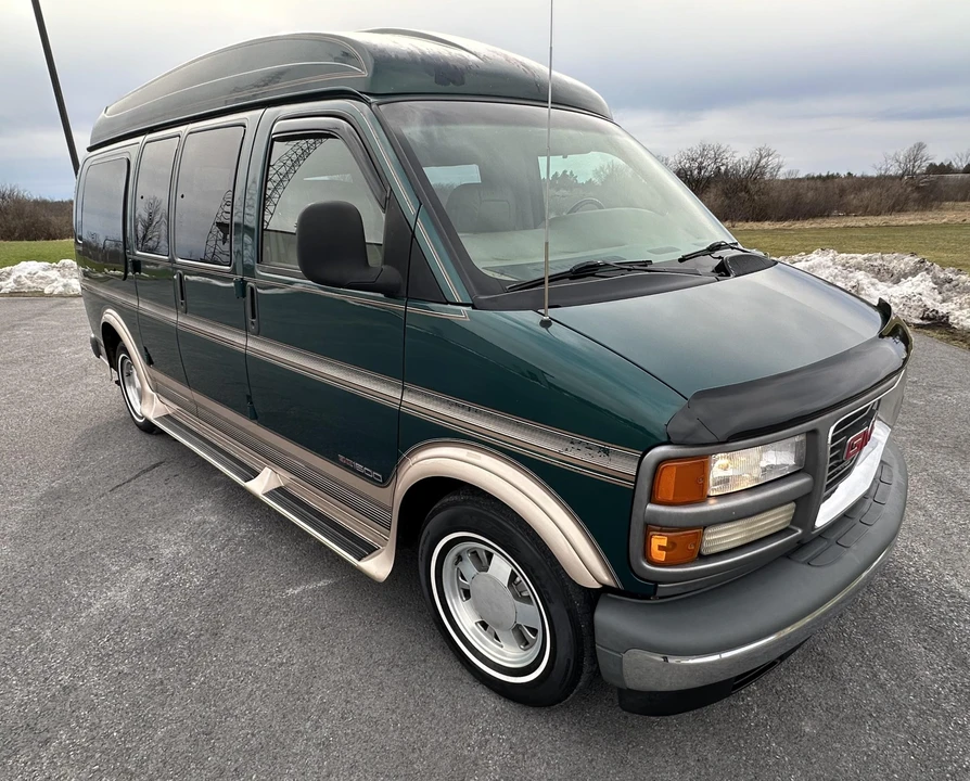 2000 GMC Savana - Image 7 of 31