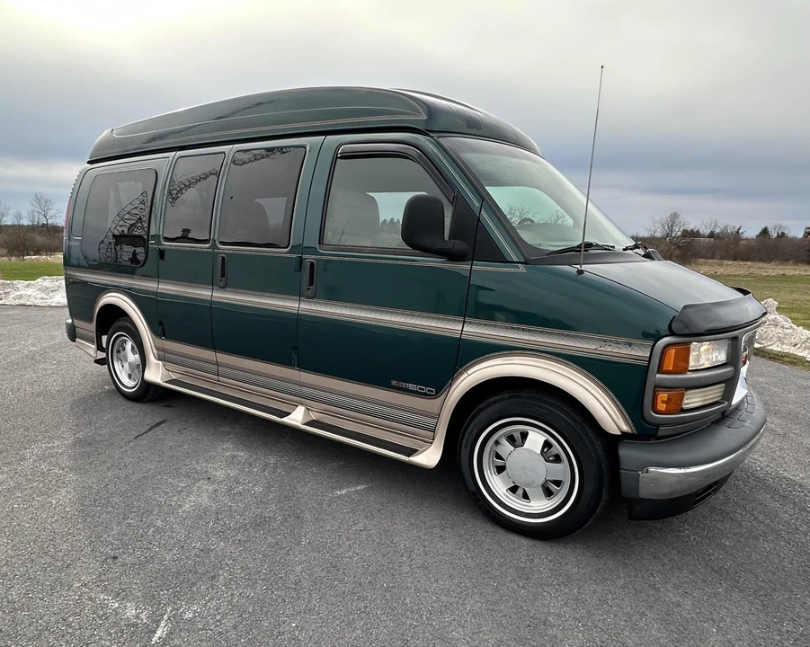 2000 GMC Savana - Image 3 of 31
