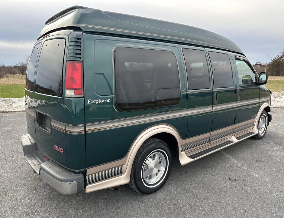 2000 GMC Savana - Image 28 of 31