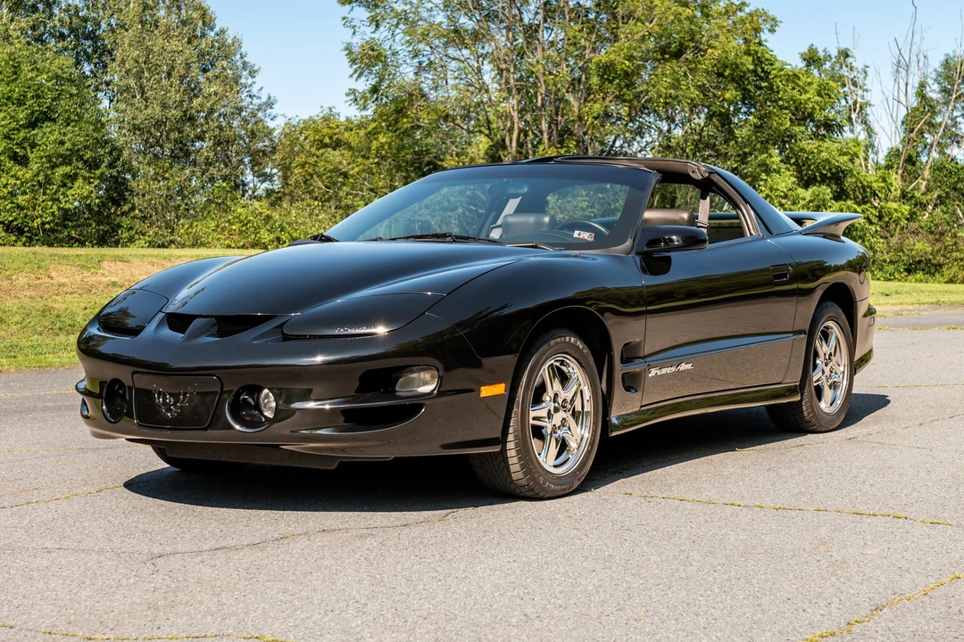 2000 Pontiac Firebird Trans Am 4th Gen - Image 2 of 31