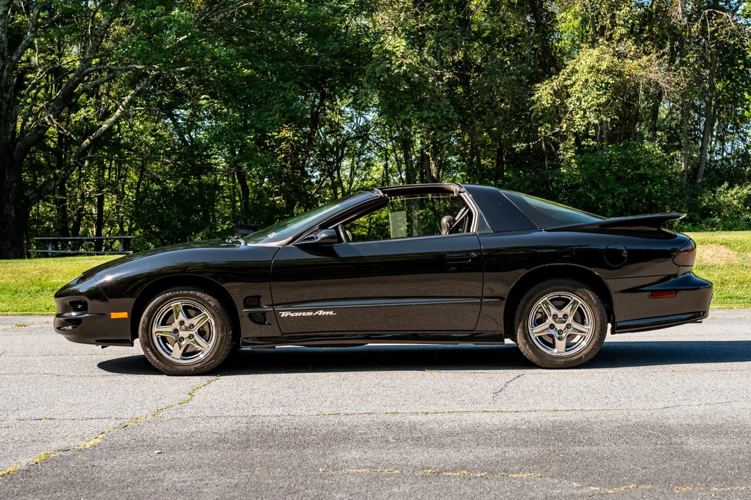 2000 Pontiac Firebird Trans Am 4th Gen - Image 11 of 31