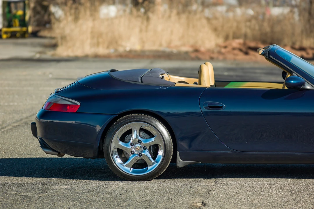 2000 Porsche 996 Carrera - Image 30 of 31