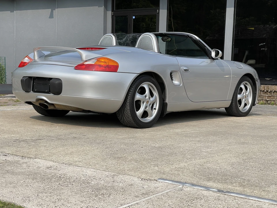 2000 Porsche 986 Boxster - Image 13 of 31