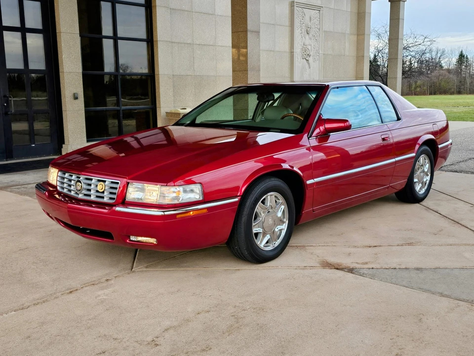 2001 Cadillac Eldorado 12th Gen - Image 19 of 31