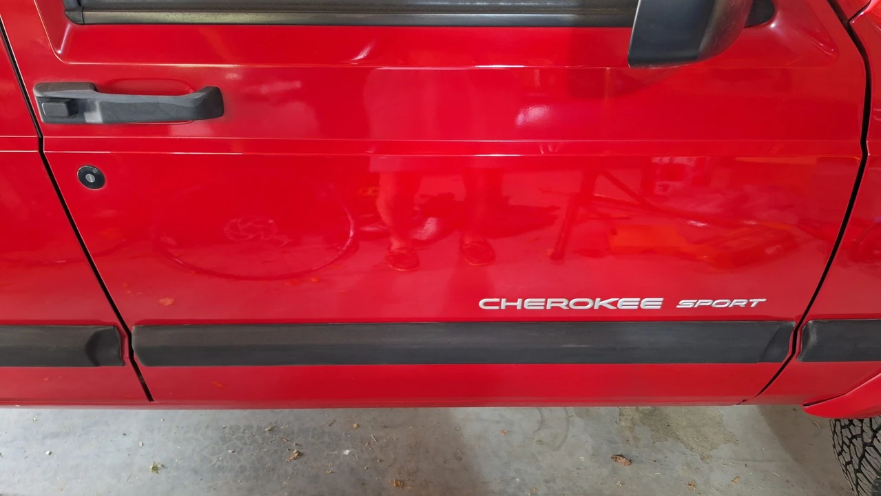 2001 Jeep XJ Cherokee - Image 26 of 31