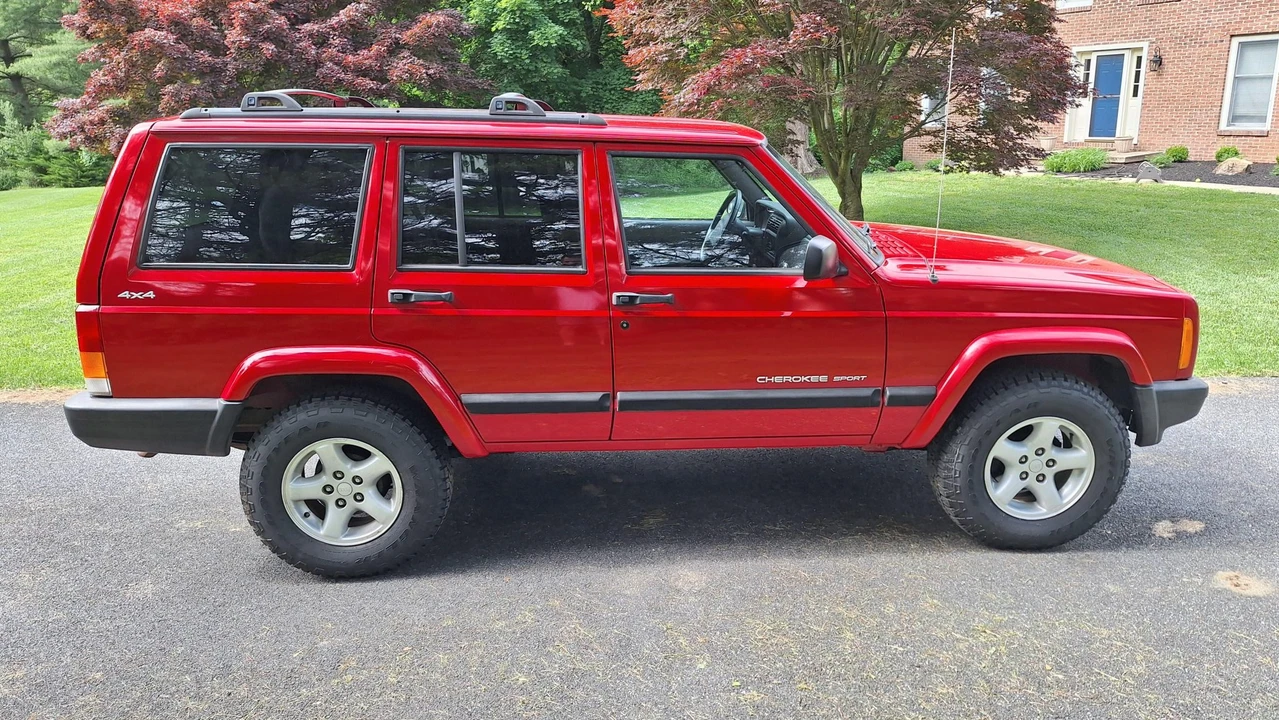 2001 Jeep XJ Cherokee - Image 9 of 31