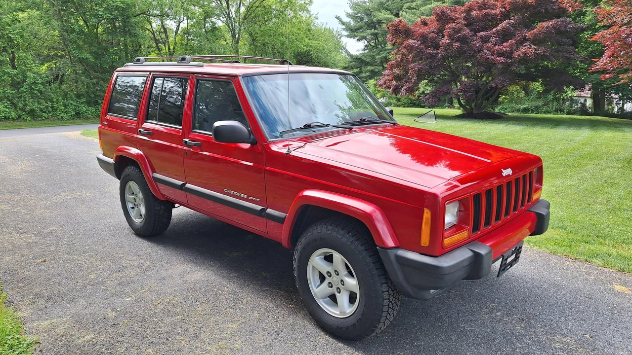 2001 Jeep XJ Cherokee - Image 2 of 31