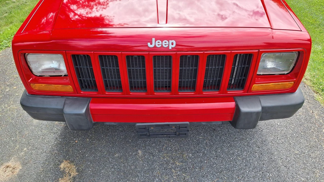 2001 Jeep XJ Cherokee - Image 10 of 31