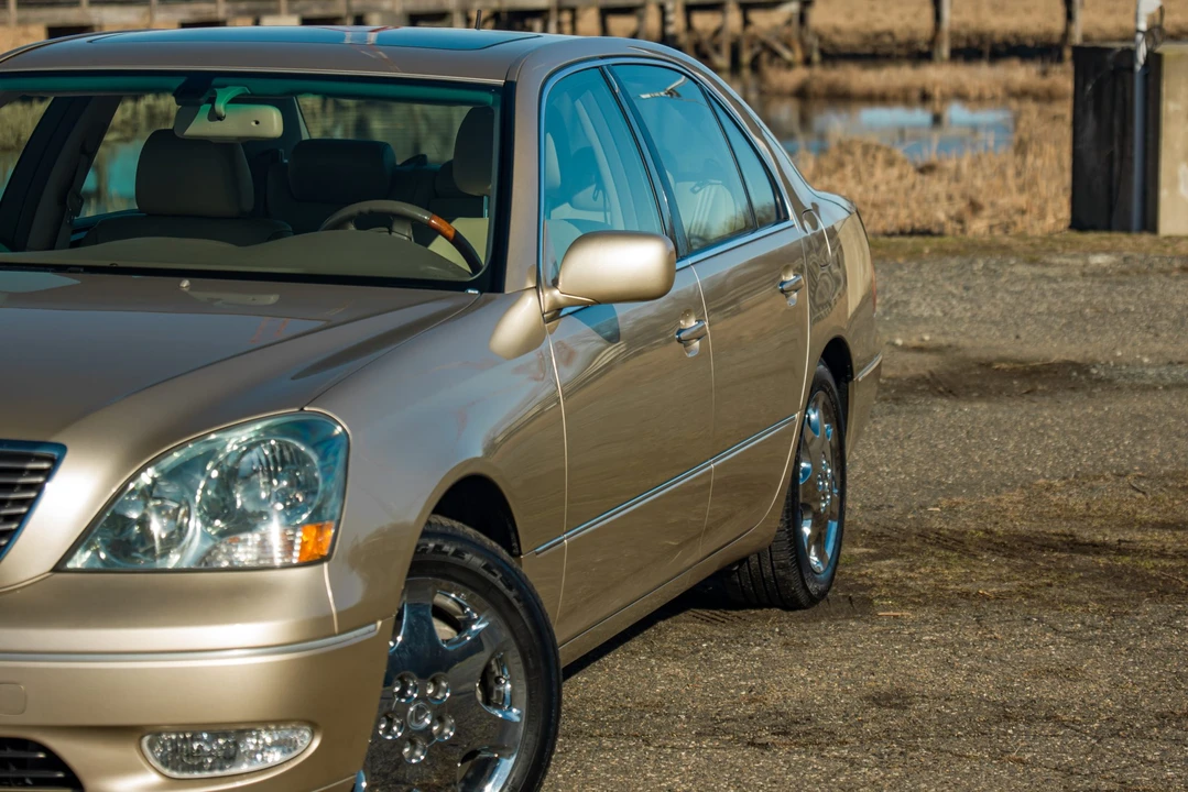 2001 Lexus LS 3rd Gen - Image 31 of 31