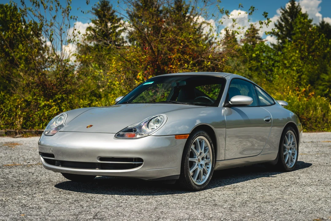 2001 Porsche 996 Carrera - Image 2 of 31