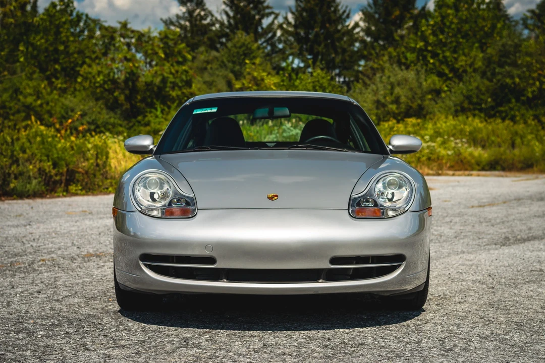 2001 Porsche 996 Carrera - Image 24 of 31