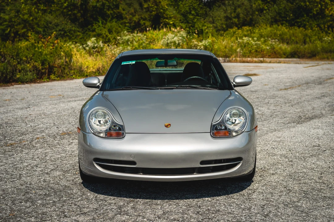 2001 Porsche 996 Carrera - Image 25 of 31