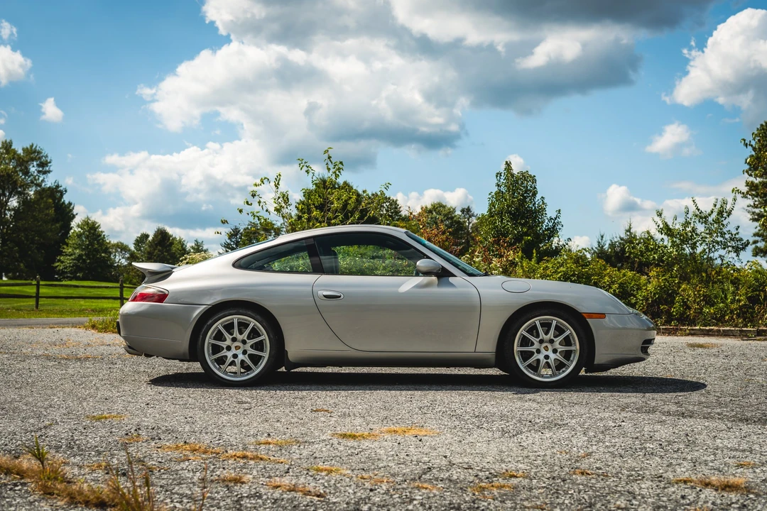 2001 Porsche 996 Carrera - Image 15 of 31