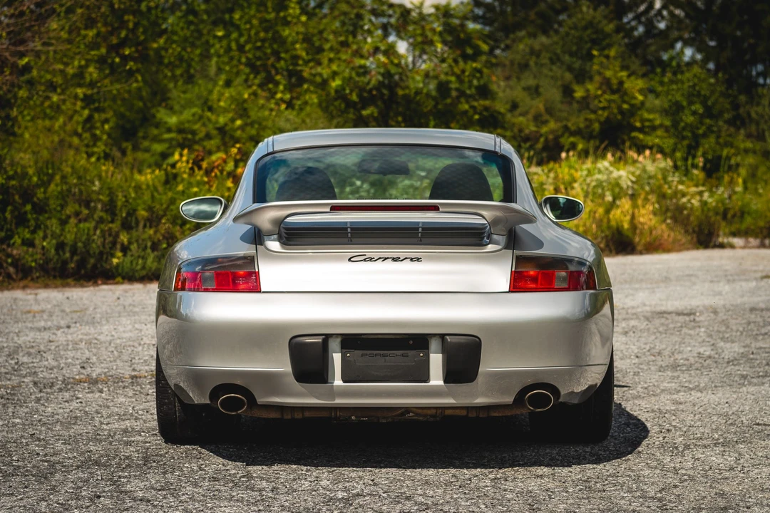2001 Porsche 996 Carrera - Image 11 of 31