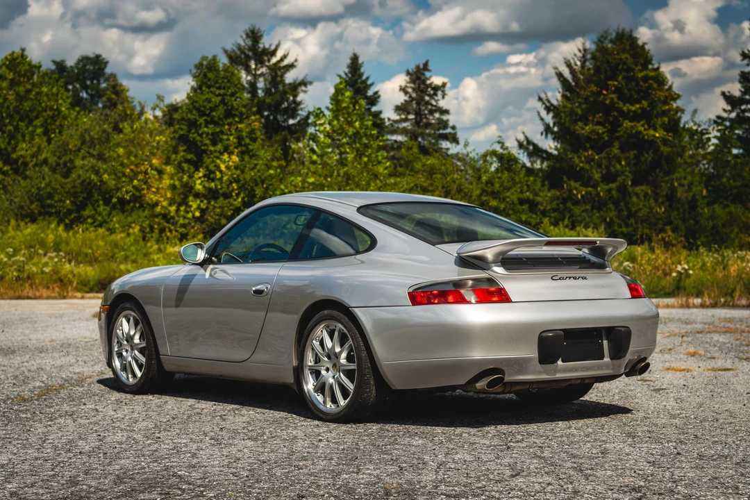 2001 Porsche 996 Carrera - Image 8 of 31
