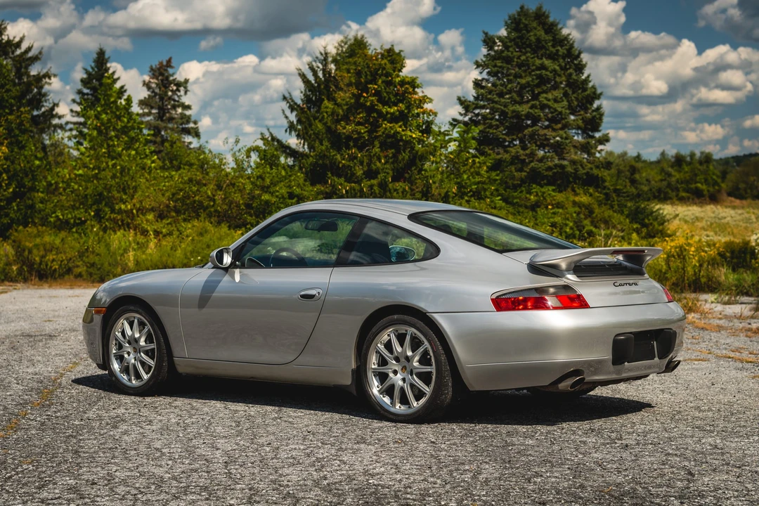 2001 Porsche 996 Carrera - Image 6 of 31