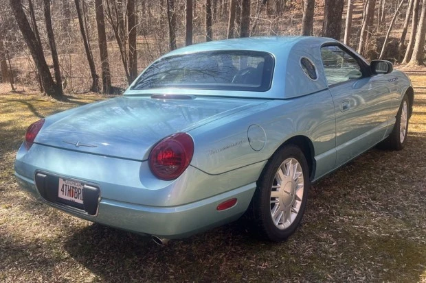 2002 Ford Thunderbird 10th Gen - Image 2 of 7