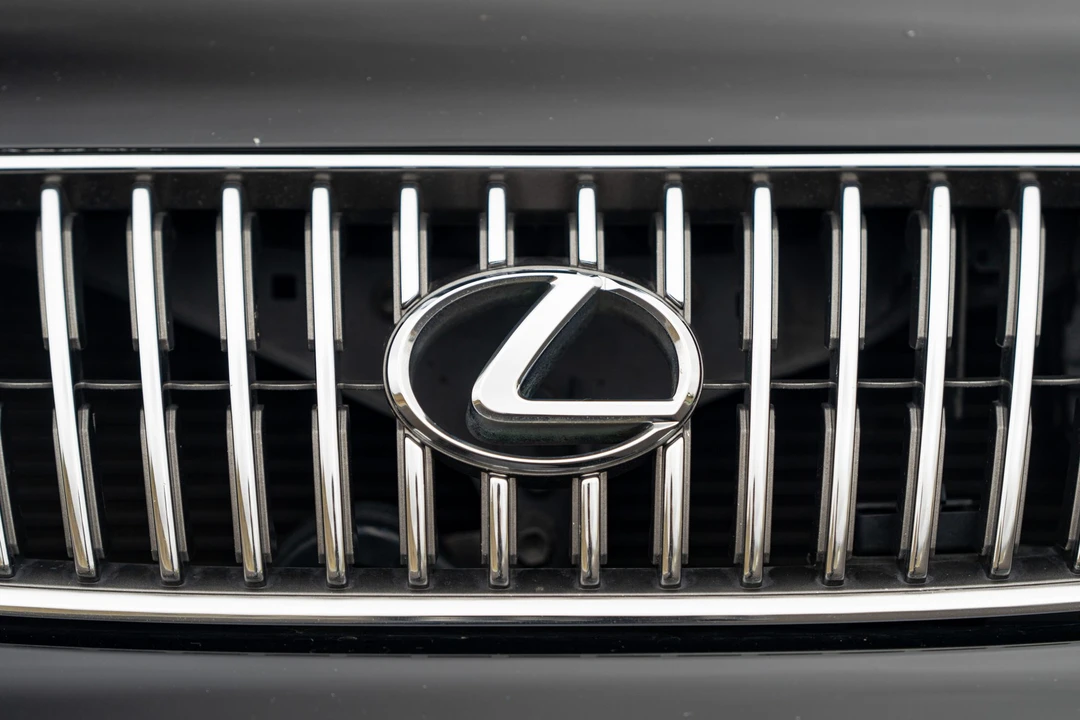 2002 Lexus GS 2nd Gen - Image 23 of 31