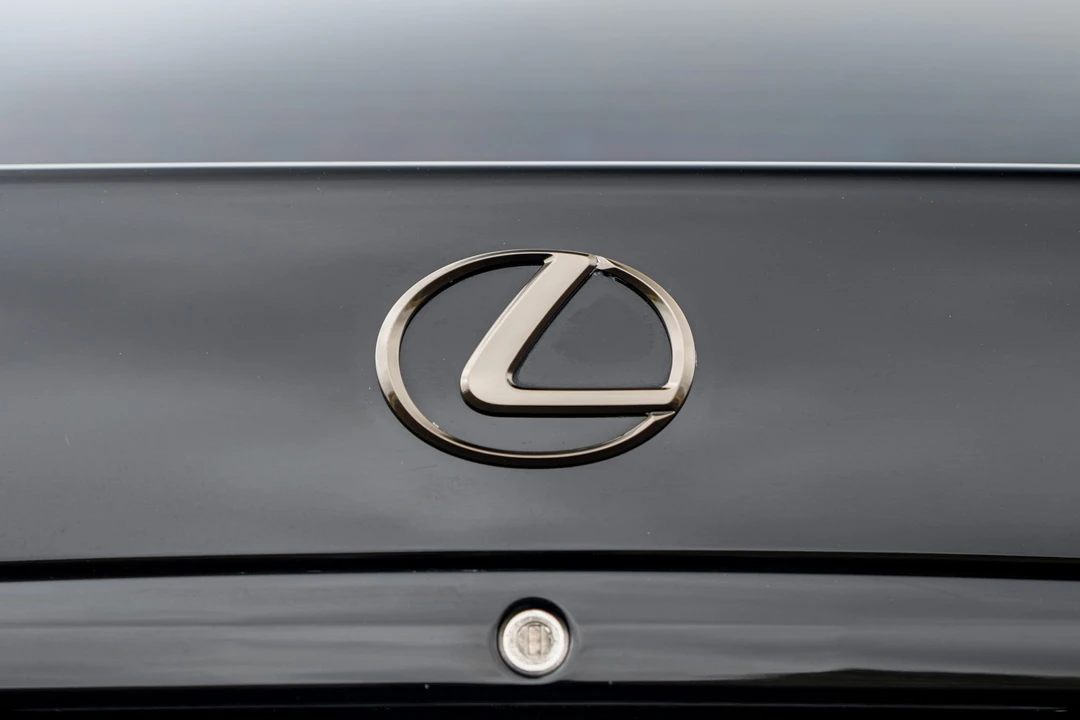2002 Lexus GS 2nd Gen - Image 24 of 31