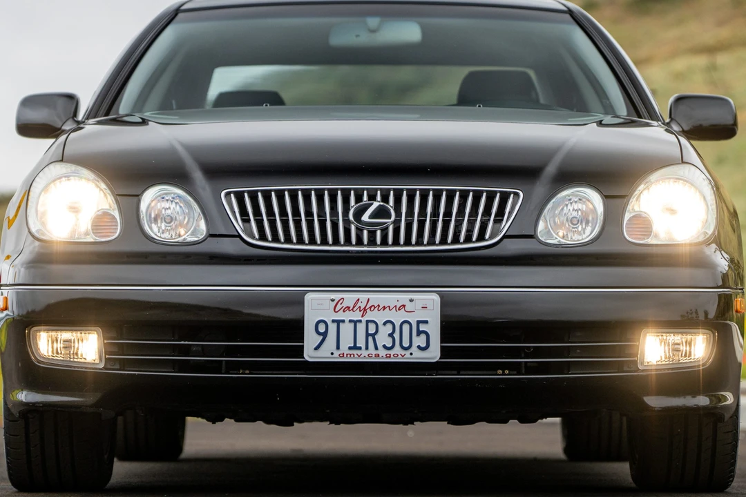 2002 Lexus GS 2nd Gen - Image 11 of 31