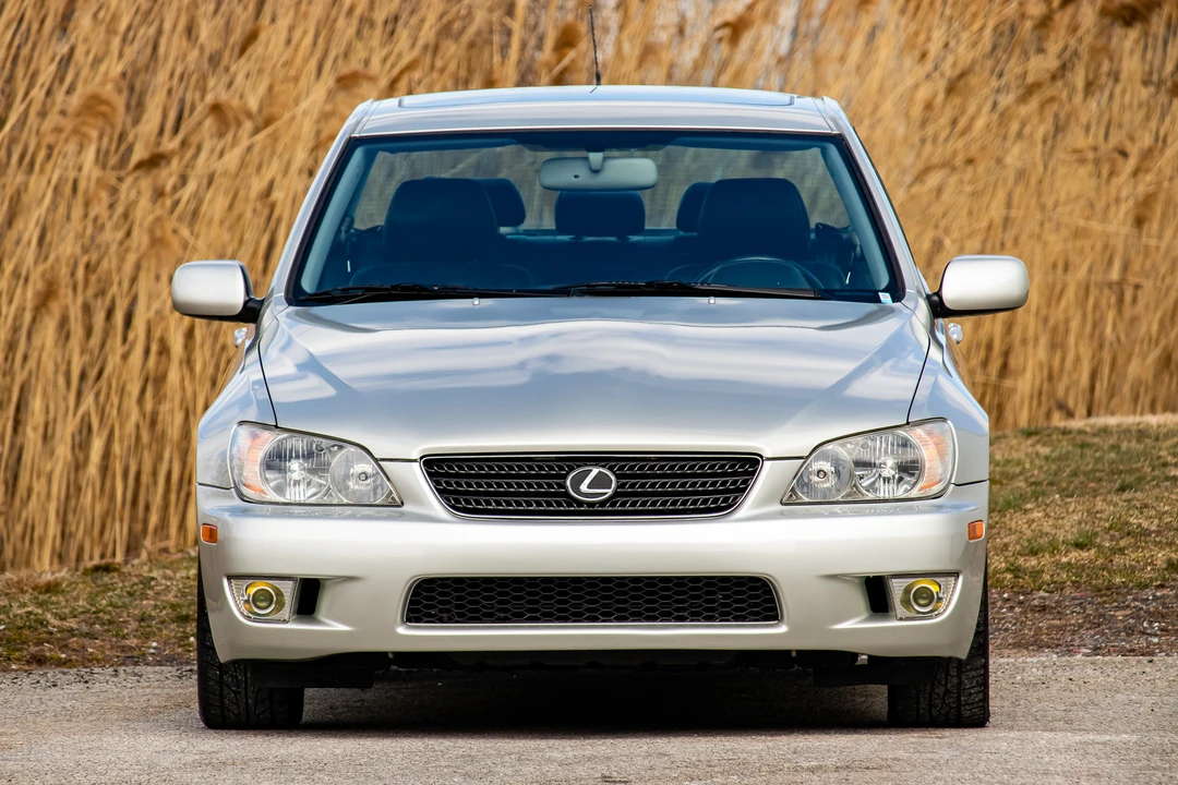 2002 Lexus IS 1st Gen - Image 4 of 31