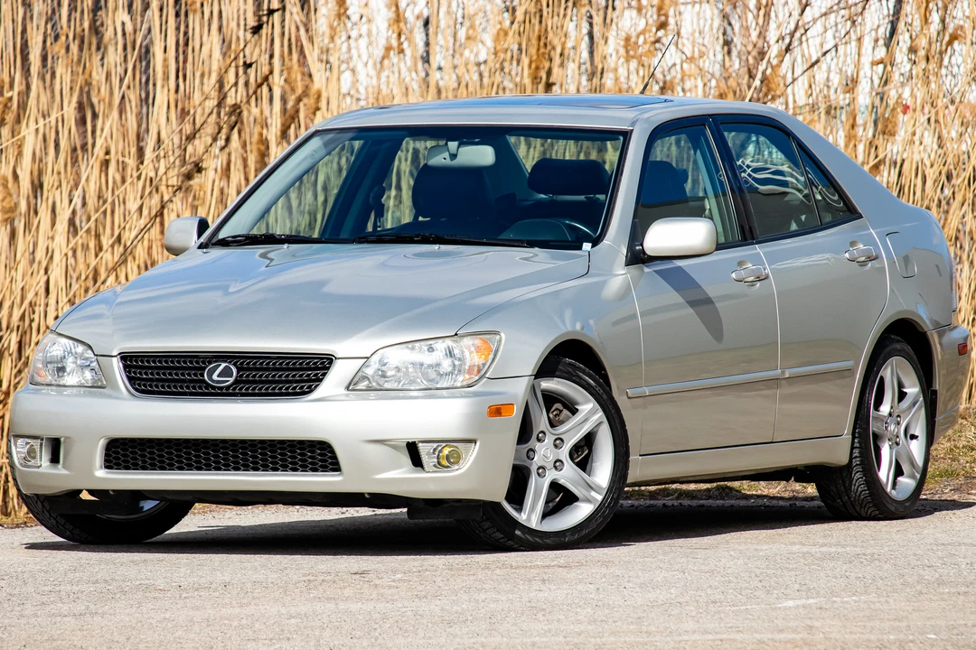 2002 Lexus IS 1st Gen - Image 6 of 31