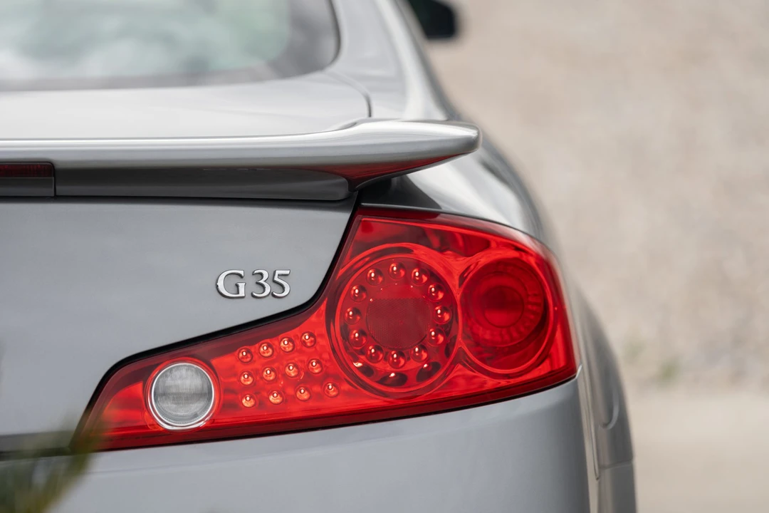 2003 Infiniti G35 3rd Gen - Image 15 of 31