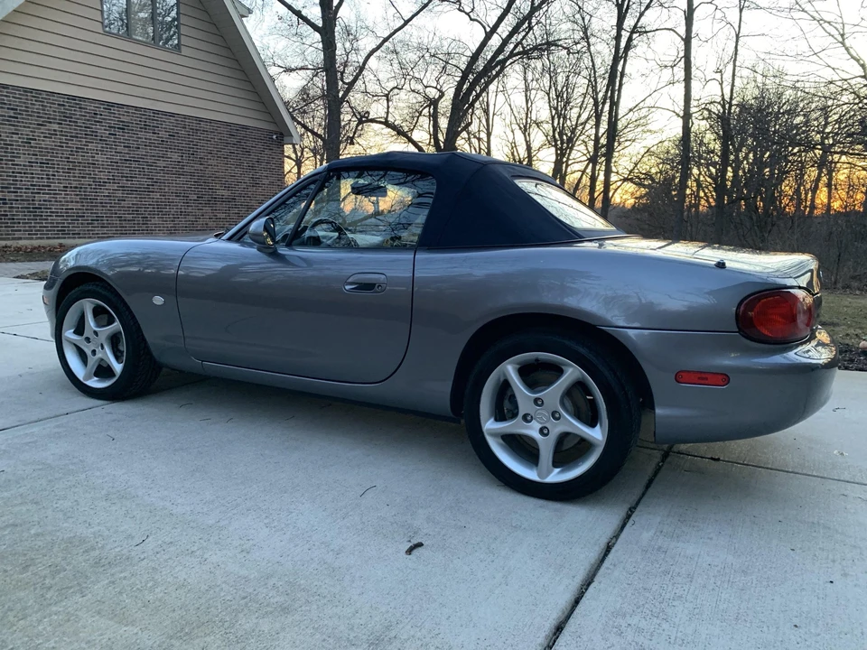 2003 Mazda NB MX-5 Miata - Image 25 of 31