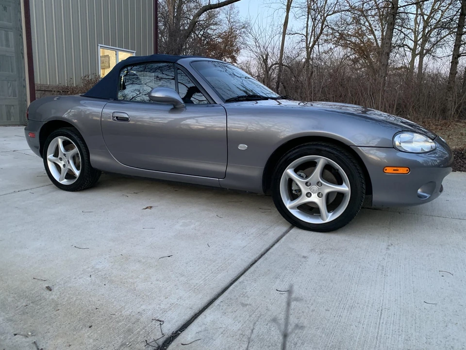 2003 Mazda NB MX-5 Miata - Image 16 of 31
