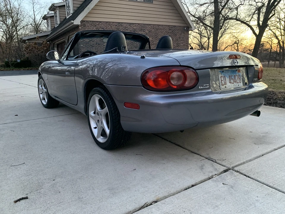 2003 Mazda NB MX-5 Miata - Image 8 of 31