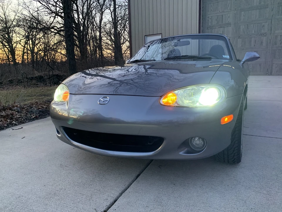 2003 Mazda NB MX-5 Miata - Image 5 of 31