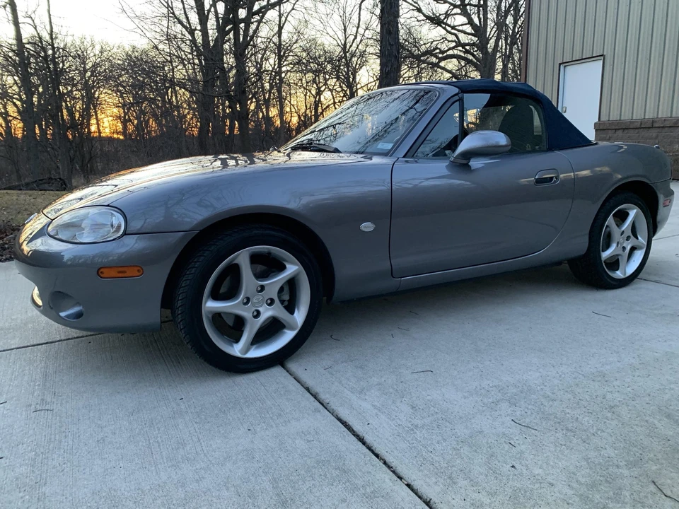 2003 Mazda NB MX-5 Miata - Image 28 of 31