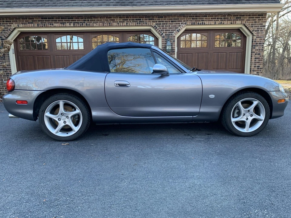 2003 Mazda NB MX-5 Miata - Image 18 of 31
